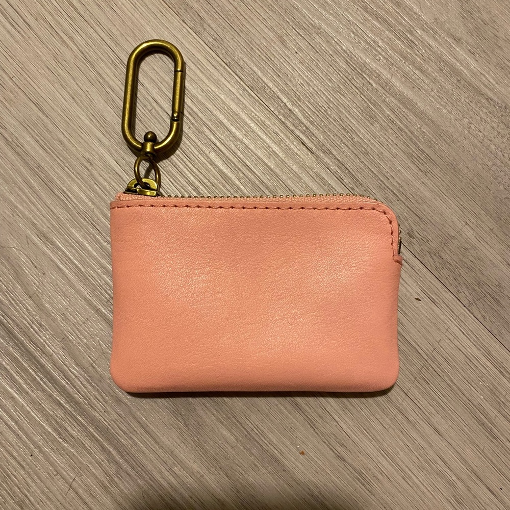 Madewell key pouch 💕